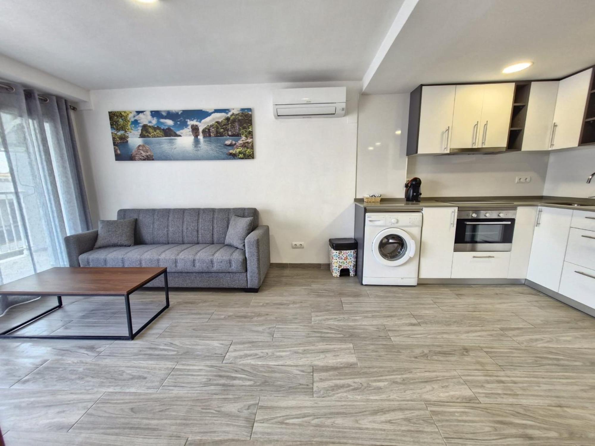 Apartamento Centrico En Салоу Екстериор снимка