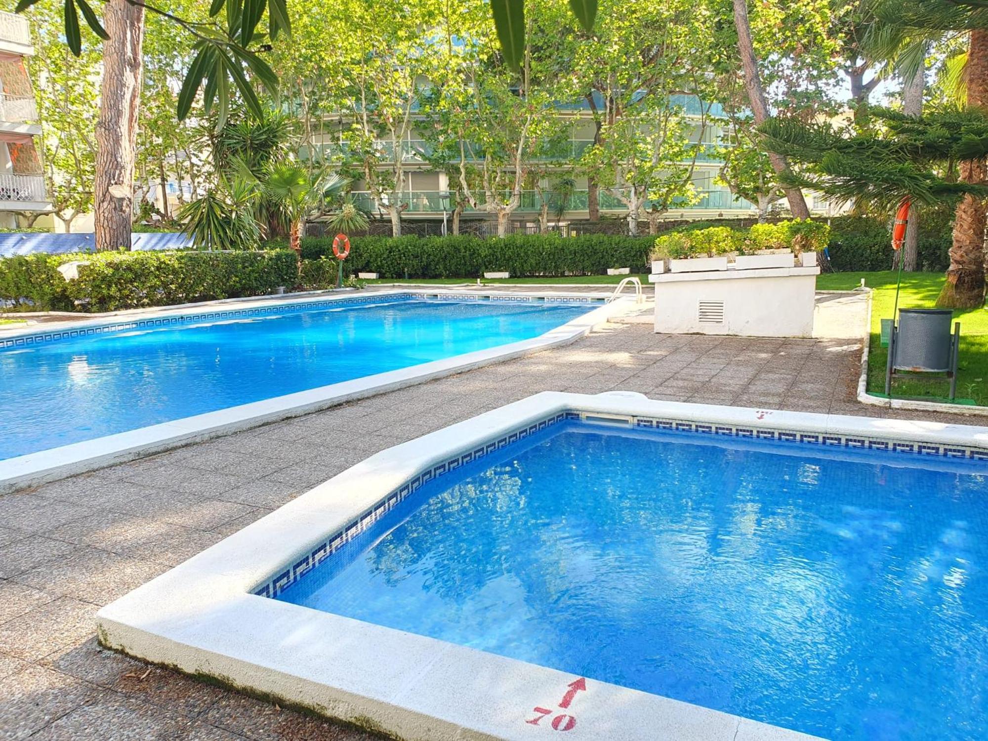 Apartamento Centrico En Салоу Екстериор снимка