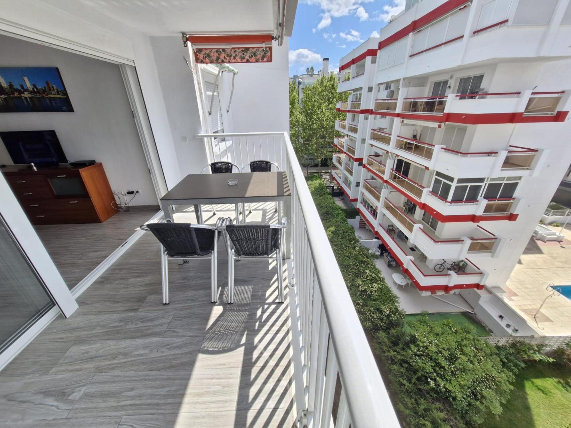 Apartamento Centrico En Салоу Екстериор снимка