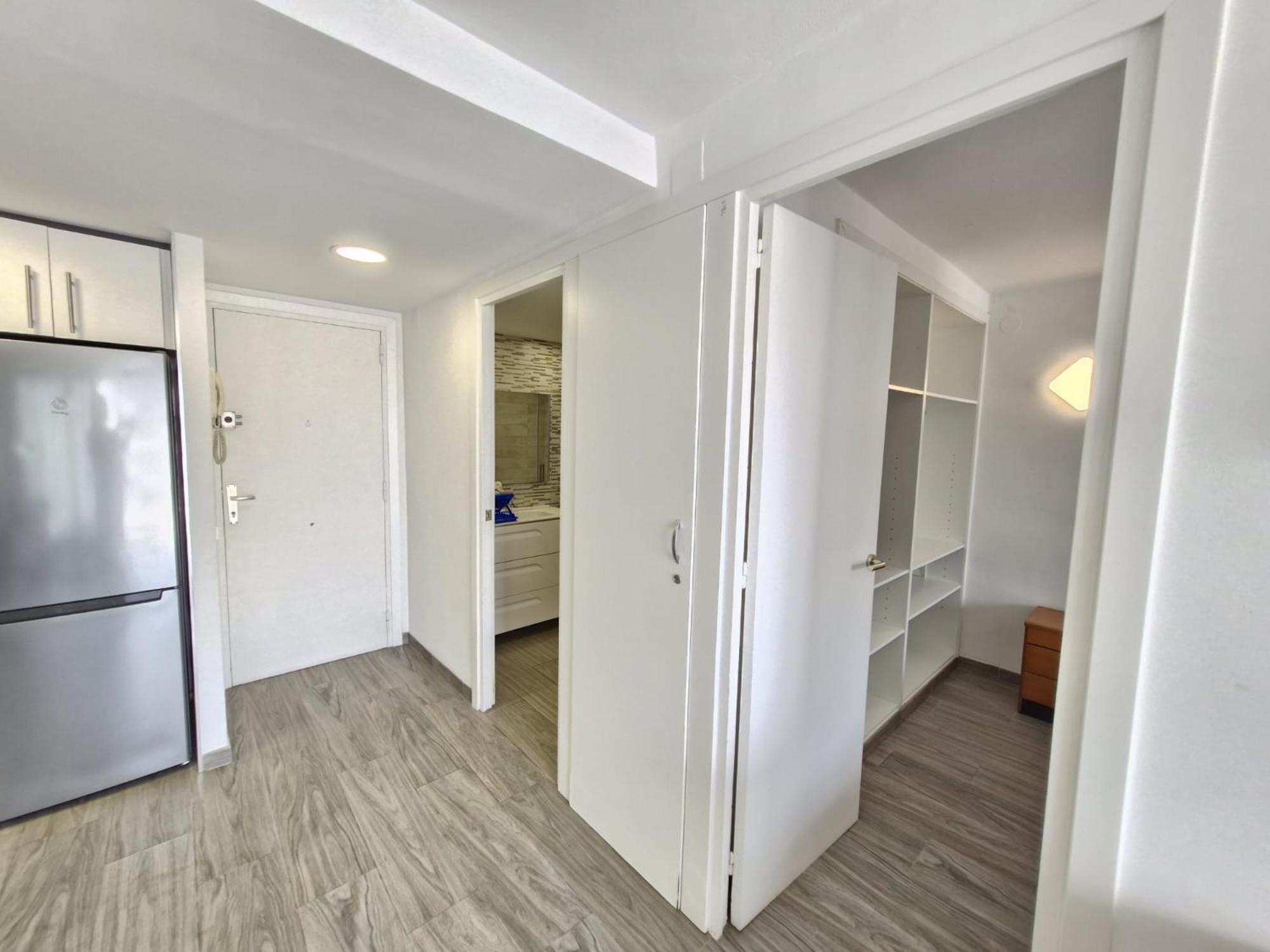 Apartamento Centrico En Салоу Екстериор снимка